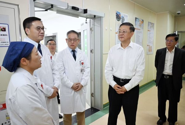 谷锦网 建强护理队伍、完善照护体系、提升服务质量！陈吉宁调研免陪照护服务试点工作